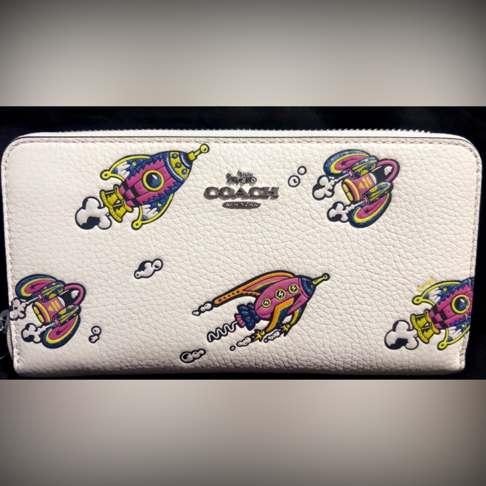 Coach Cream Wallet with Colorful Rocket Motif NWOT 🔥🔥🔥
